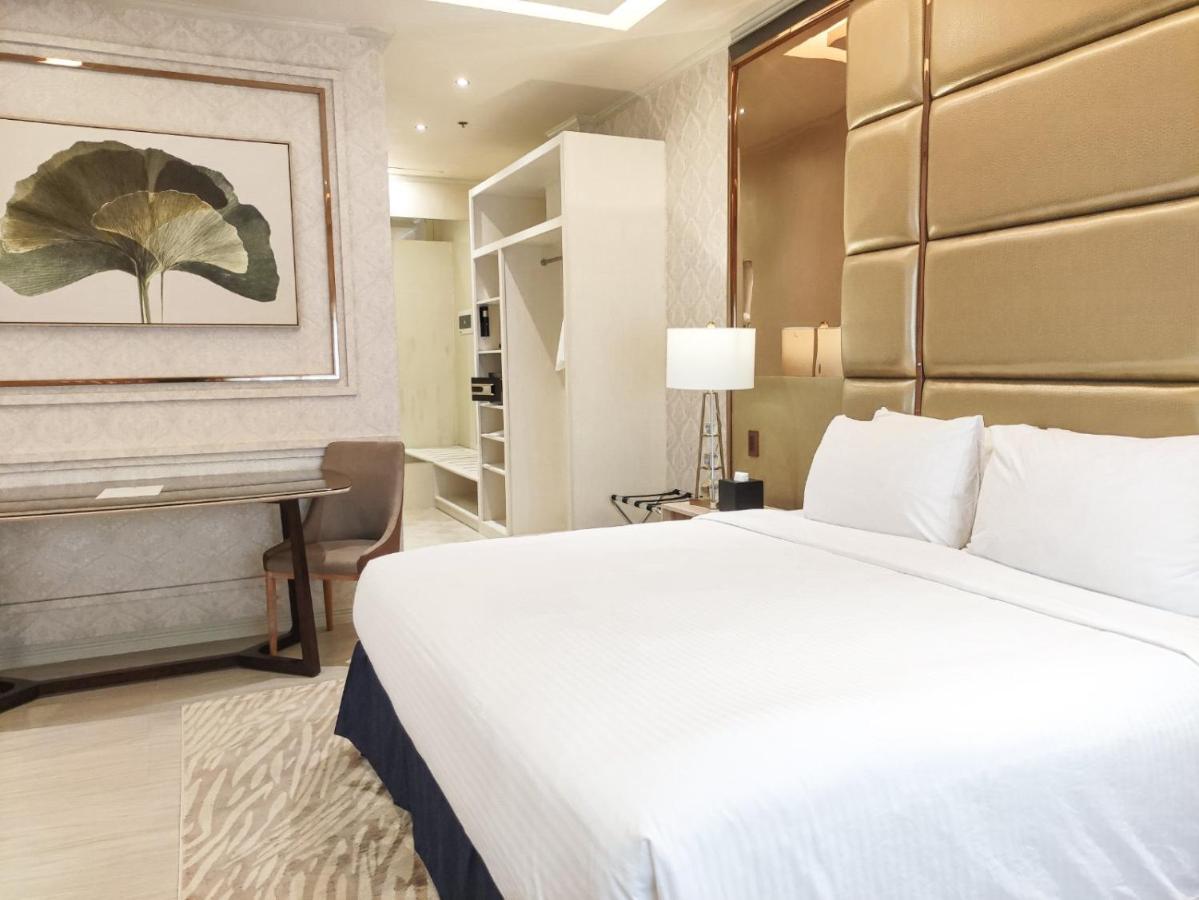 The Monarch Hotel Calasiao Εξωτερικό φωτογραφία